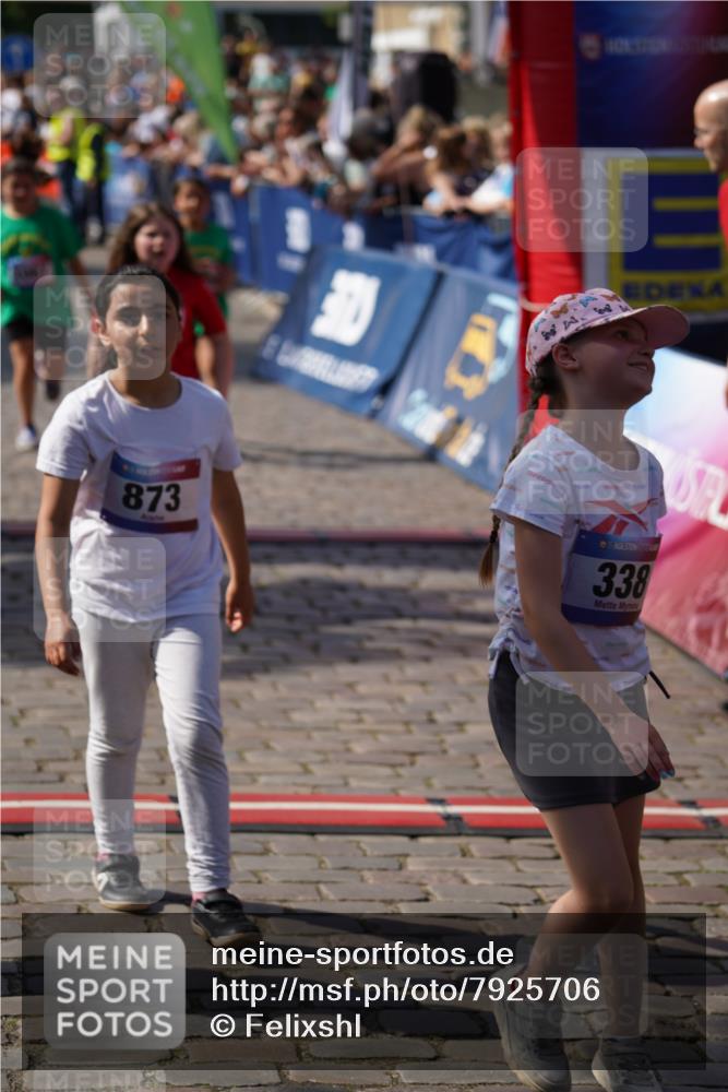 13.06.2025 - Holstenköstenlauf Felixshl http://msf.ph/oto/7925706 13.06.2025 16:25:06 Laufen 338, 346, 873, 1067, 1068, 1332 meine-sportfotos.de