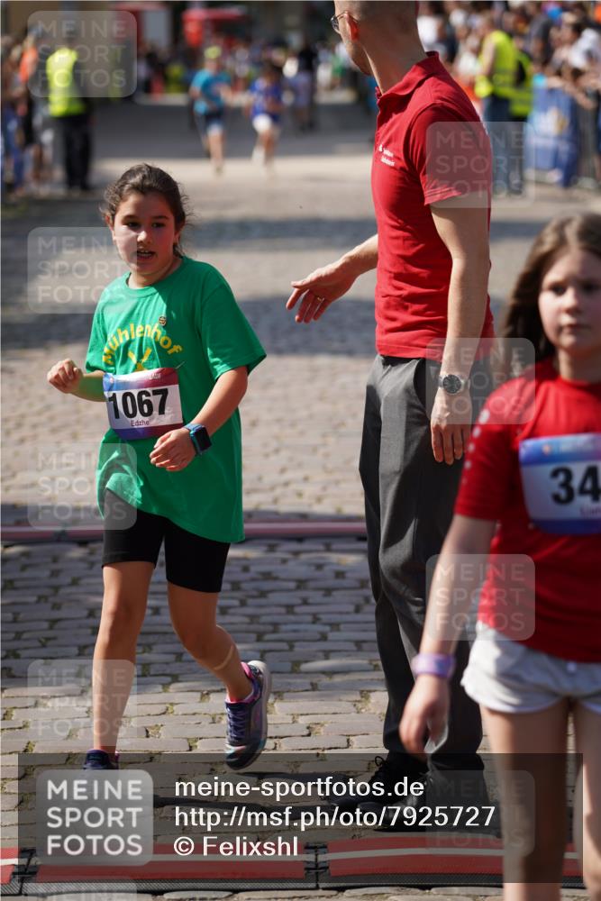 13.06.2025 - Holstenköstenlauf Felixshl http://msf.ph/oto/7925727 13.06.2025 16:25:10 Laufen 346, 1067, 1068 meine-sportfotos.de