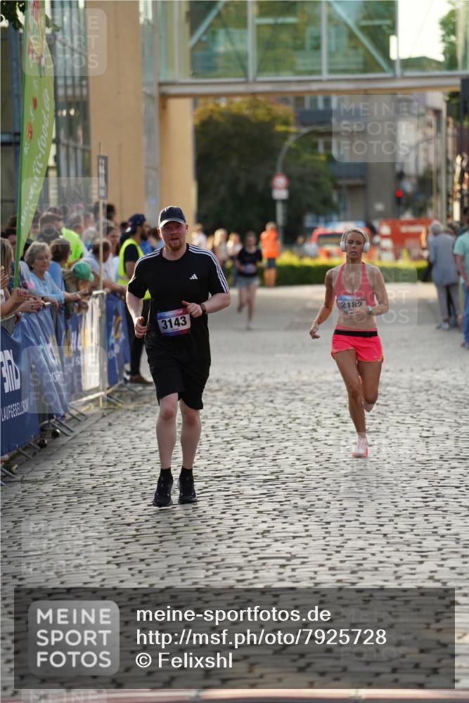 13.06.2025 - Holstenköstenlauf Felixshl http://msf.ph/oto/7925728 13.06.2025 20:10:02 Laufen 2182, 3143 meine-sportfotos.de