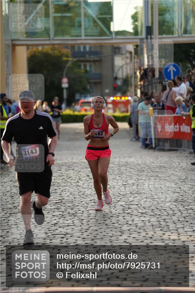 13.06.2025 - Holstenköstenlauf Felixshl http://msf.ph/oto/7925731 13.06.2025 20:10:03 Laufen 2182, 3143 meine-sportfotos.de