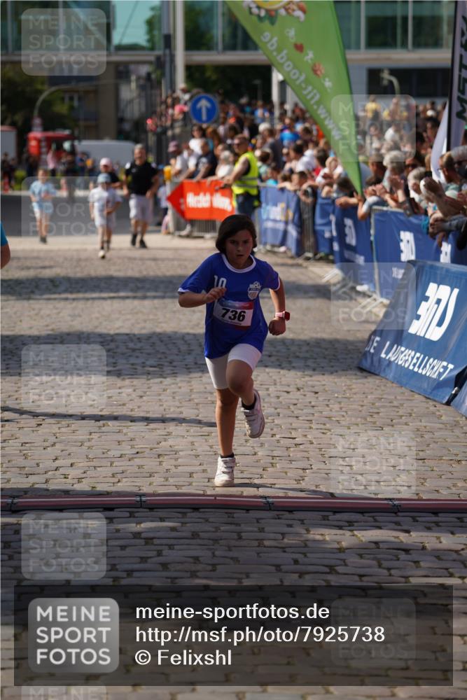 13.06.2025 - Holstenköstenlauf Felixshl http://msf.ph/oto/7925738 13.06.2025 16:25:19 Laufen 724, 736 meine-sportfotos.de