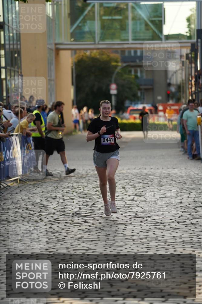 13.06.2025 - Holstenköstenlauf Felixshl http://msf.ph/oto/7925761 13.06.2025 20:10:13 Laufen 2441 meine-sportfotos.de