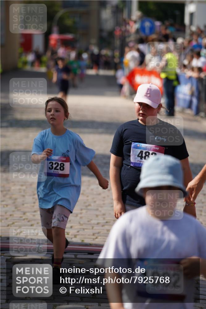 13.06.2025 - Holstenköstenlauf Felixshl http://msf.ph/oto/7925768 13.06.2025 16:25:32 Laufen 328, 482, 1002, 1339 meine-sportfotos.de