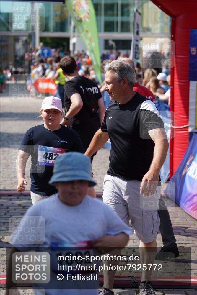 13.06.2025 - Holstenköstenlauf Felixshl http://msf.ph/oto/7925772 13.06.2025 16:25:34 Laufen 328, 482, 1339 meine-sportfotos.de
