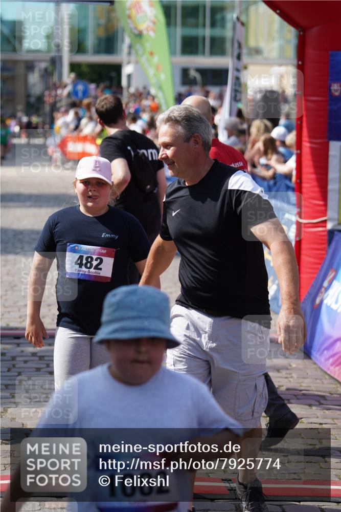 13.06.2025 - Holstenköstenlauf Felixshl http://msf.ph/oto/7925774 13.06.2025 16:25:34 Laufen 328, 482, 1339 meine-sportfotos.de
