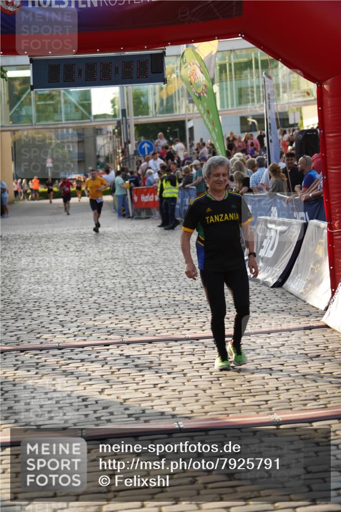 13.06.2025 - Holstenköstenlauf Felixshl http://msf.ph/oto/7925791 13.06.2025 20:10:39 Laufen 2145, 2516 meine-sportfotos.de