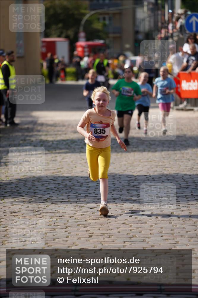 13.06.2025 - Holstenköstenlauf Felixshl http://msf.ph/oto/7925794 13.06.2025 16:25:48 Laufen 339, 340, 835, 1066, 1328 meine-sportfotos.de