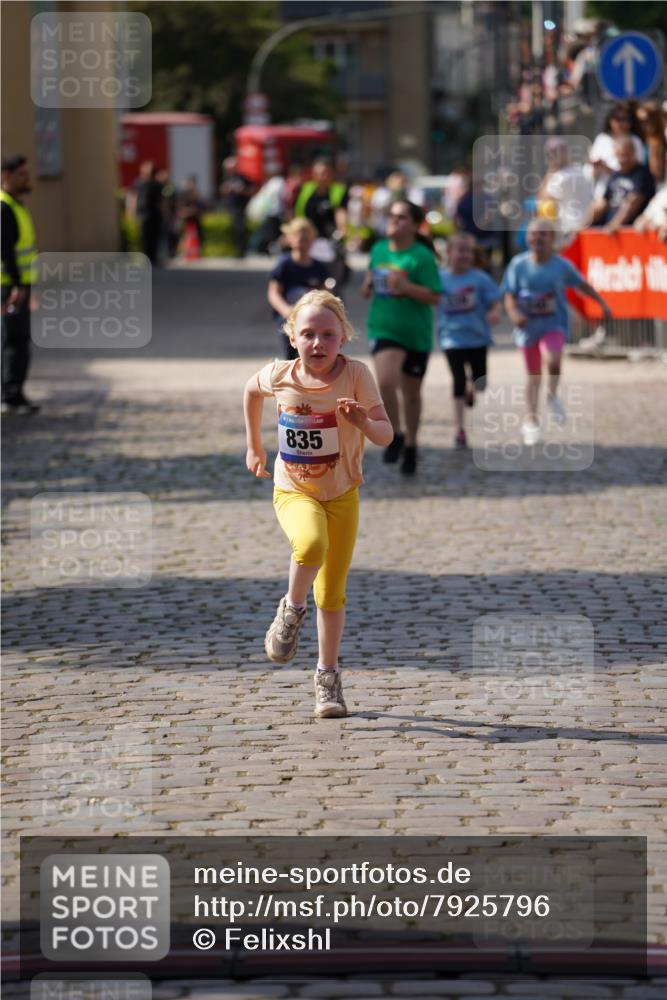 13.06.2025 - Holstenköstenlauf Felixshl http://msf.ph/oto/7925796 13.06.2025 16:25:48 Laufen 339, 340, 835, 1066, 1328 meine-sportfotos.de