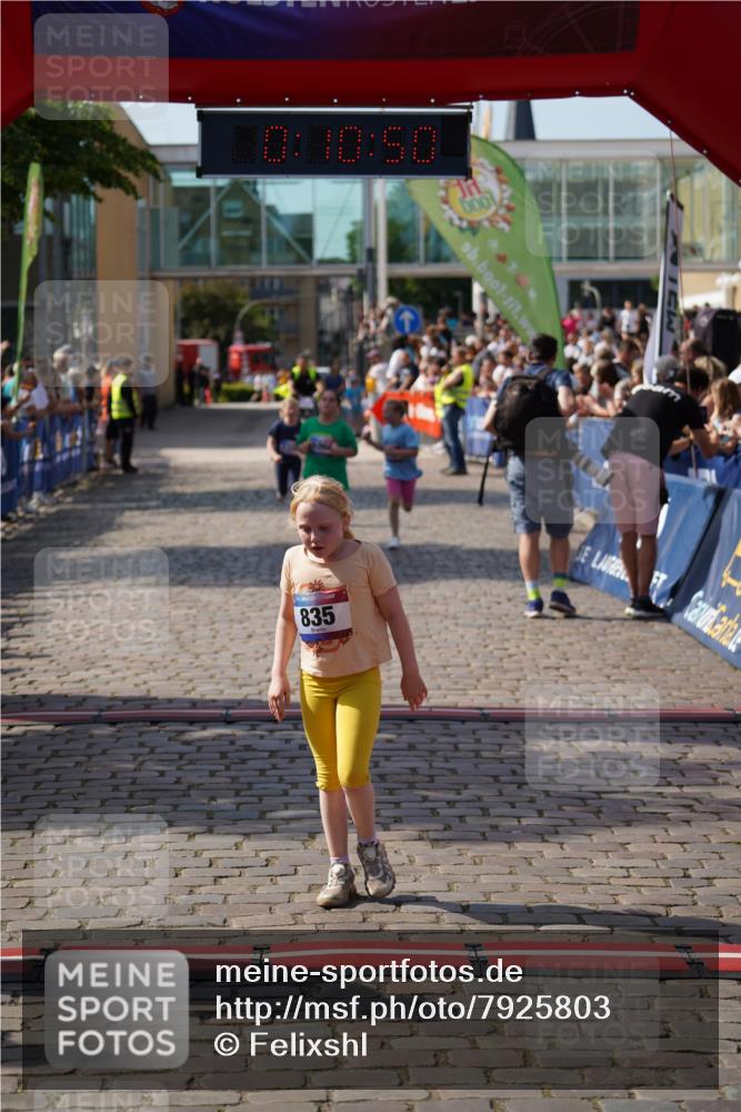 13.06.2025 - Holstenköstenlauf Felixshl http://msf.ph/oto/7925803 13.06.2025 16:25:51 Laufen 339, 340, 835, 1066, 1328 meine-sportfotos.de