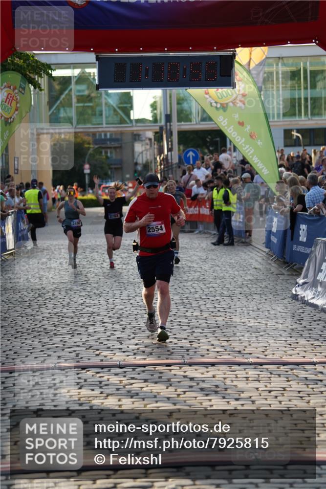 13.06.2025 - Holstenköstenlauf Felixshl http://msf.ph/oto/7925815 13.06.2025 20:10:54 Laufen 2490, 2554, 2764 meine-sportfotos.de