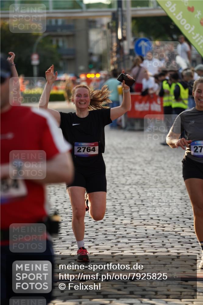 13.06.2025 - Holstenköstenlauf Felixshl http://msf.ph/oto/7925825 13.06.2025 20:10:58 Laufen 2490, 2554, 2764 meine-sportfotos.de