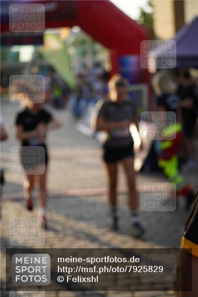 13.06.2025 - Holstenköstenlauf Felixshl http://msf.ph/oto/7925829 13.06.2025 20:11:00 Laufen 2490, 2764 meine-sportfotos.de