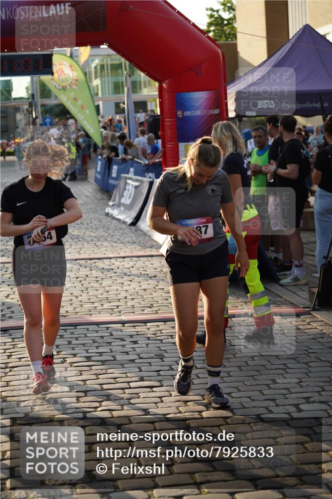 13.06.2025 - Holstenköstenlauf Felixshl http://msf.ph/oto/7925833 13.06.2025 20:11:00 Laufen 2490, 2764 meine-sportfotos.de