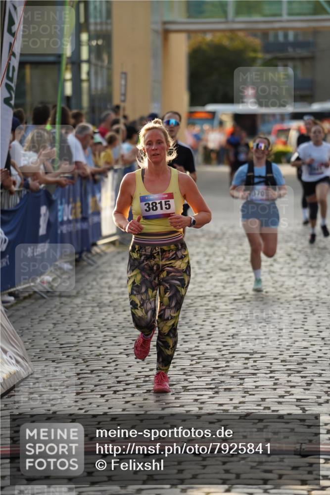 13.06.2025 - Holstenköstenlauf Felixshl http://msf.ph/oto/7925841 13.06.2025 20:11:27 Laufen 3701, 3702, 3815, 3941 meine-sportfotos.de