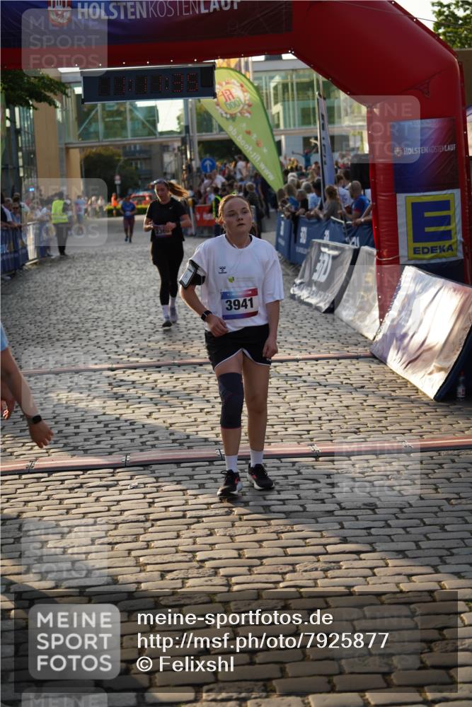 13.06.2025 - Holstenköstenlauf Felixshl http://msf.ph/oto/7925877 13.06.2025 20:11:35 Laufen 2366, 3701, 3941 meine-sportfotos.de