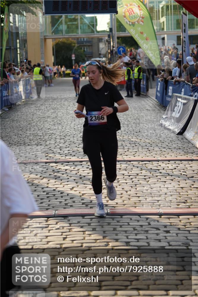 13.06.2025 - Holstenköstenlauf Felixshl http://msf.ph/oto/7925888 13.06.2025 20:11:38 Laufen 2366 meine-sportfotos.de