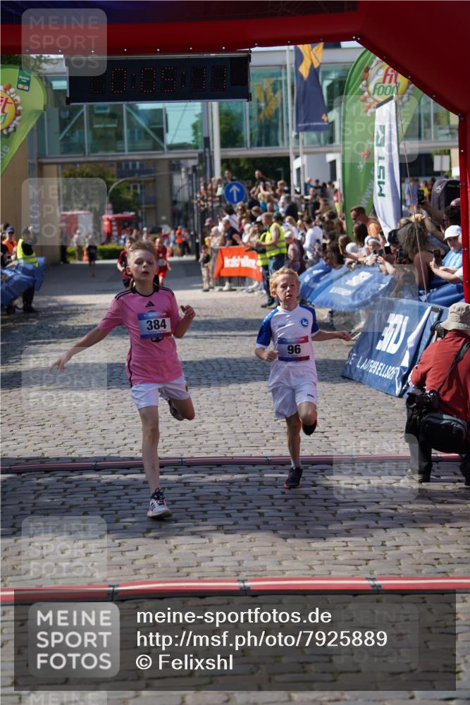 13.06.2025 - Holstenköstenlauf Felixshl http://msf.ph/oto/7925889 13.06.2025 16:35:26 Laufen 96, 384, 1091, 1125, 1417 meine-sportfotos.de