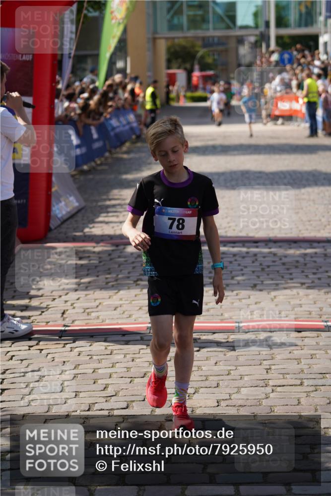 13.06.2025 - Holstenköstenlauf Felixshl http://msf.ph/oto/7925950 13.06.2025 16:35:42 Laufen 78, 392, 925, 1244 meine-sportfotos.de