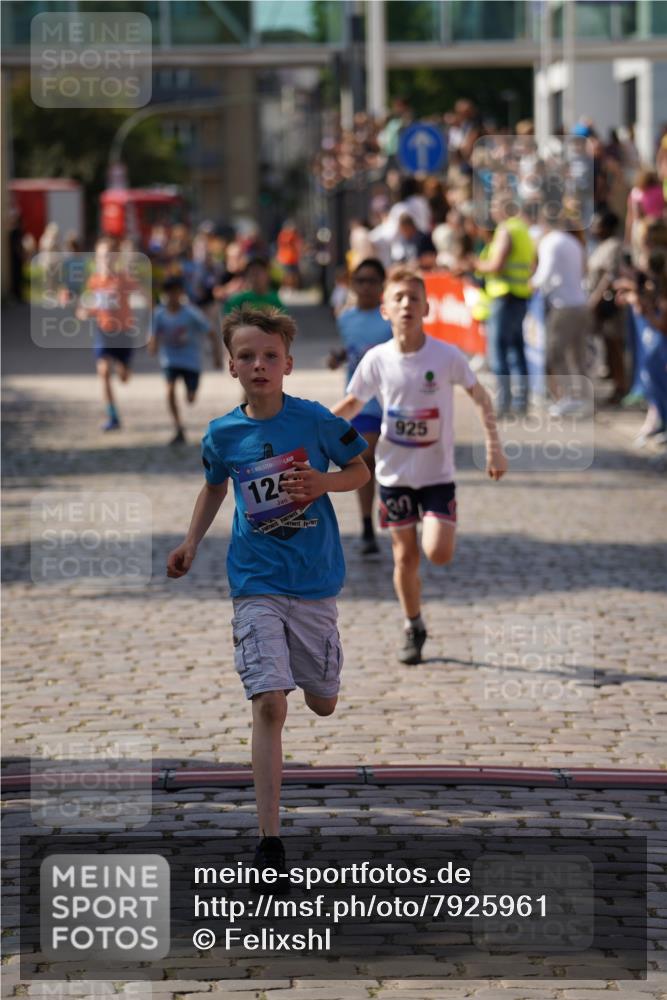13.06.2025 - Holstenköstenlauf Felixshl http://msf.ph/oto/7925961 13.06.2025 16:35:48 Laufen 147, 235, 392, 925, 1095, 1244, 1429 meine-sportfotos.de