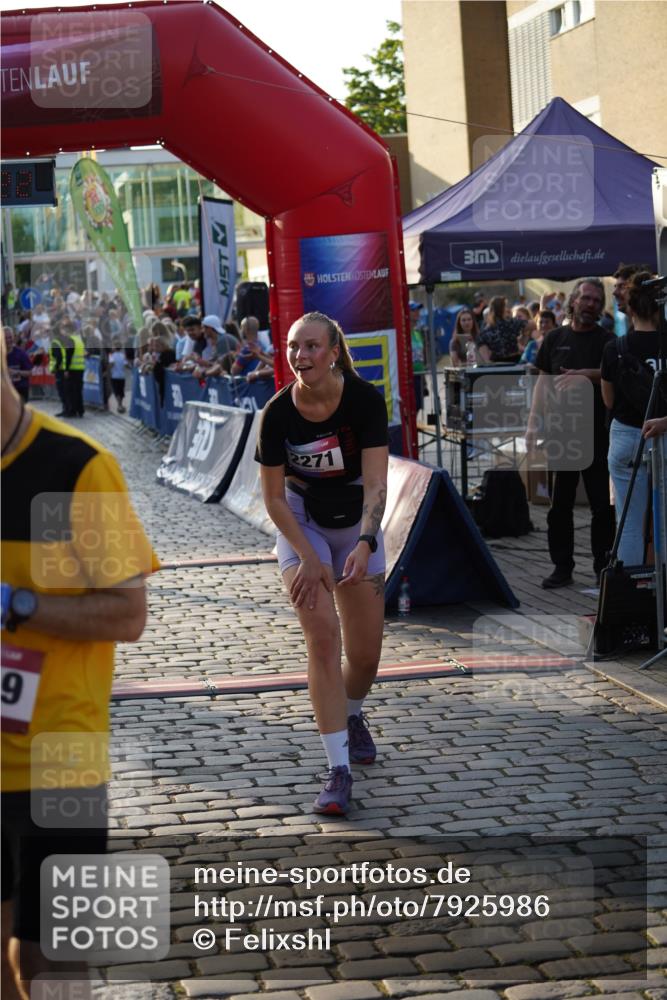 13.06.2025 - Holstenköstenlauf Felixshl http://msf.ph/oto/7925986 13.06.2025 20:12:21 Laufen 2271, 2726 meine-sportfotos.de