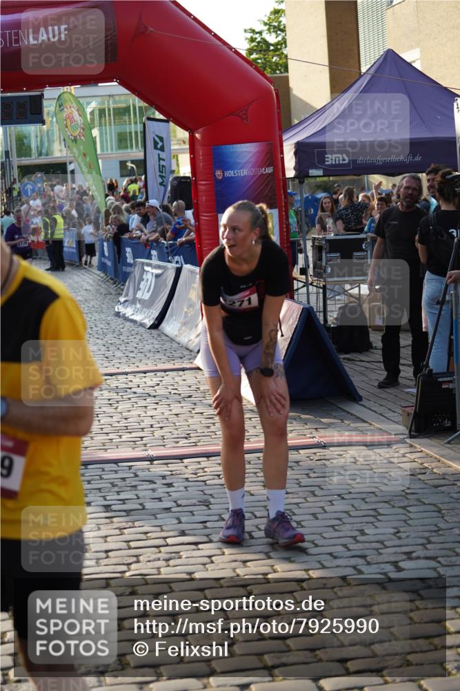 13.06.2025 - Holstenköstenlauf Felixshl http://msf.ph/oto/7925990 13.06.2025 20:12:21 Laufen 2271, 2726 meine-sportfotos.de