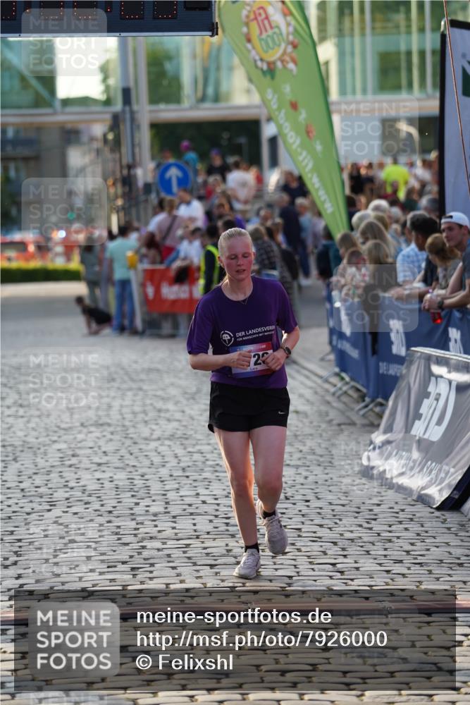 13.06.2025 - Holstenköstenlauf Felixshl http://msf.ph/oto/7926000 13.06.2025 20:12:24 Laufen 2726 meine-sportfotos.de