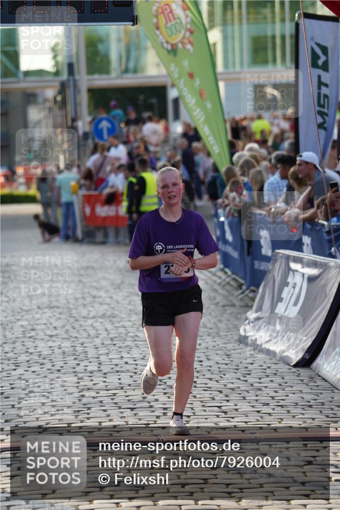 13.06.2025 - Holstenköstenlauf Felixshl http://msf.ph/oto/7926004 13.06.2025 20:12:24 Laufen 2726 meine-sportfotos.de