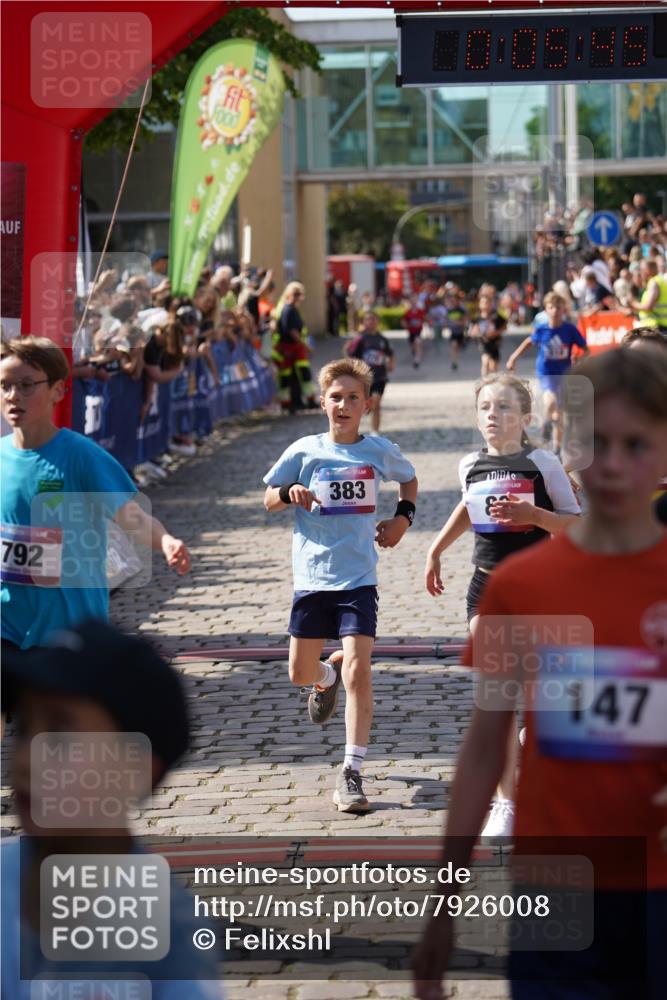 13.06.2025 - Holstenköstenlauf Felixshl http://msf.ph/oto/7926008 13.06.2025 16:36:00 Laufen 82, 378, 383, 518, 525, 653, 770, 792, 1130, 1429, 1815 meine-sportfotos.de
