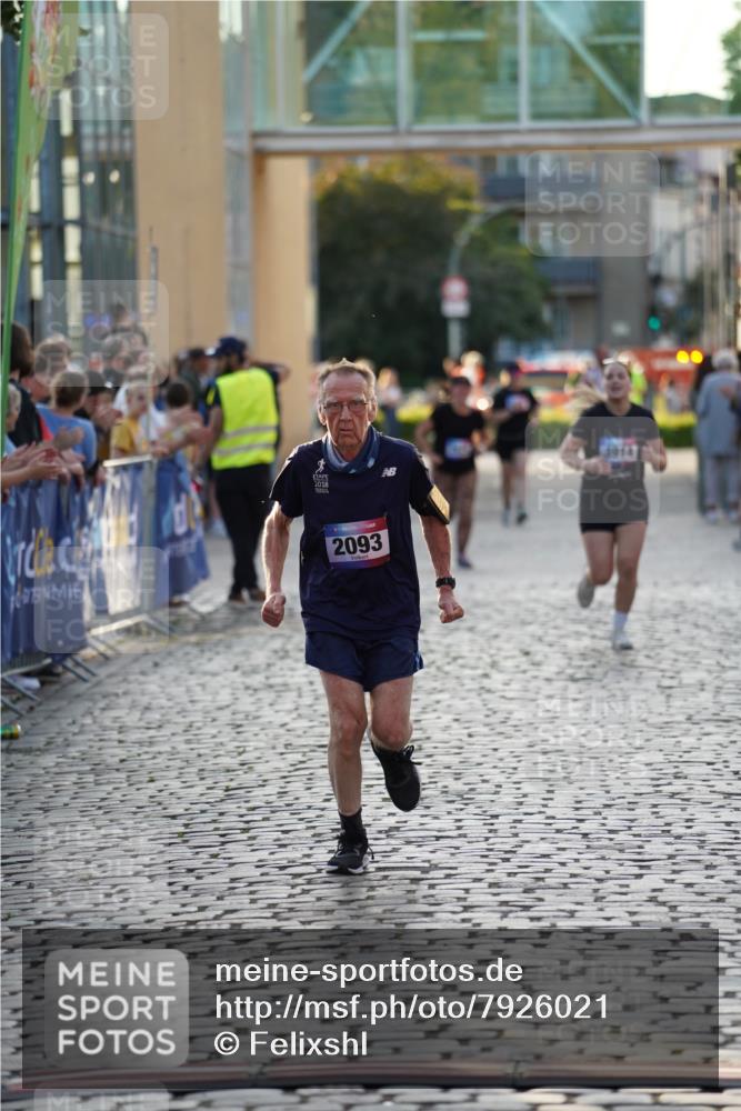 13.06.2025 - Holstenköstenlauf Felixshl http://msf.ph/oto/7926021 13.06.2025 20:12:57 Laufen 2093, 3914 meine-sportfotos.de