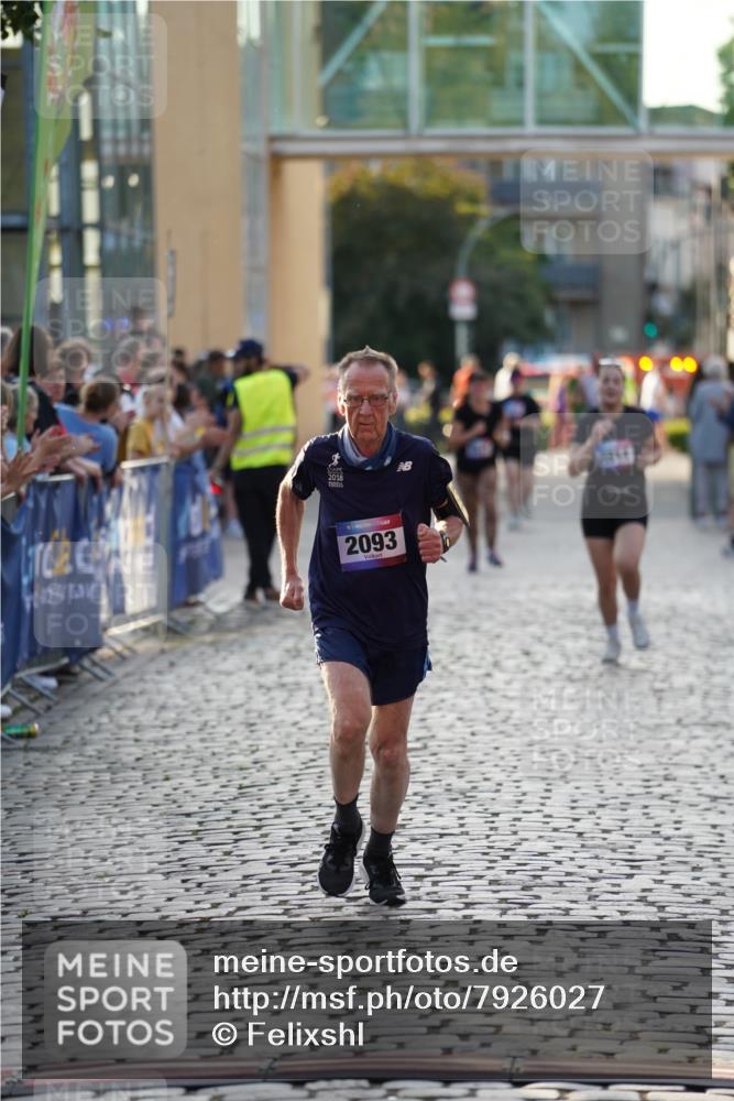 13.06.2025 - Holstenköstenlauf Felixshl http://msf.ph/oto/7926027 13.06.2025 20:12:57 Laufen 2093, 3914 meine-sportfotos.de