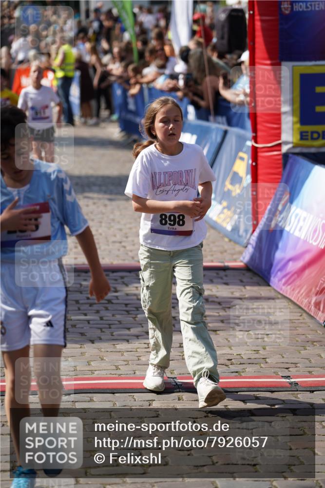 13.06.2025 - Holstenköstenlauf Felixshl http://msf.ph/oto/7926057 13.06.2025 16:36:15 Laufen 94, 233, 382, 387, 391, 515, 520, 631, 646, 654, 898, 911, 1128, 1868 meine-sportfotos.de