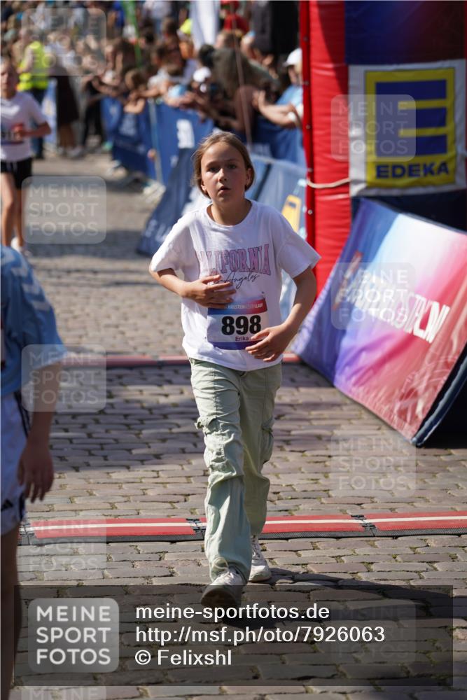13.06.2025 - Holstenköstenlauf Felixshl http://msf.ph/oto/7926063 13.06.2025 16:36:15 Laufen 94, 233, 382, 387, 391, 515, 520, 631, 646, 654, 898, 911, 1128, 1868 meine-sportfotos.de