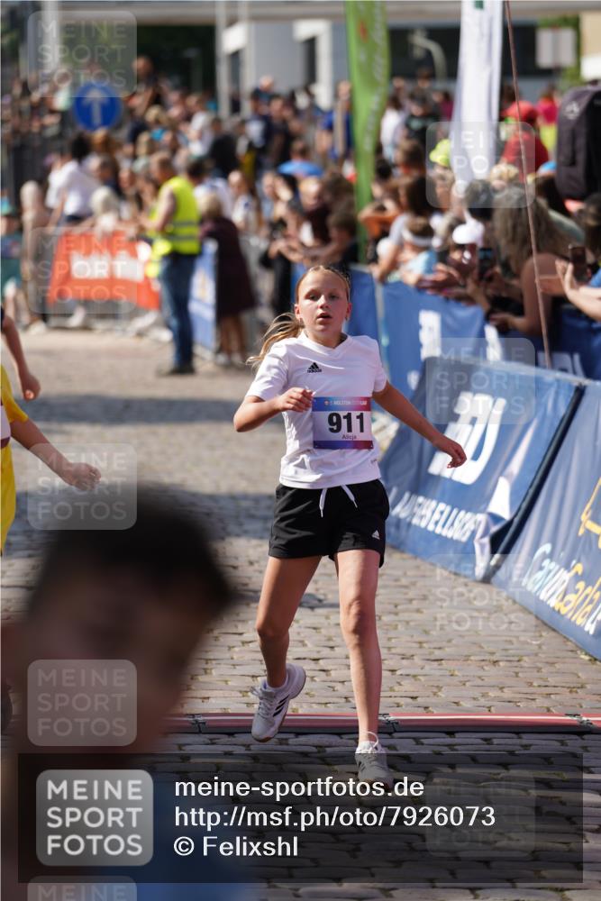 13.06.2025 - Holstenköstenlauf Felixshl http://msf.ph/oto/7926073 13.06.2025 16:36:17 Laufen 94, 135, 376, 382, 387, 391, 515, 520, 631, 646, 654, 898, 911, 1128, 1868 meine-sportfotos.de