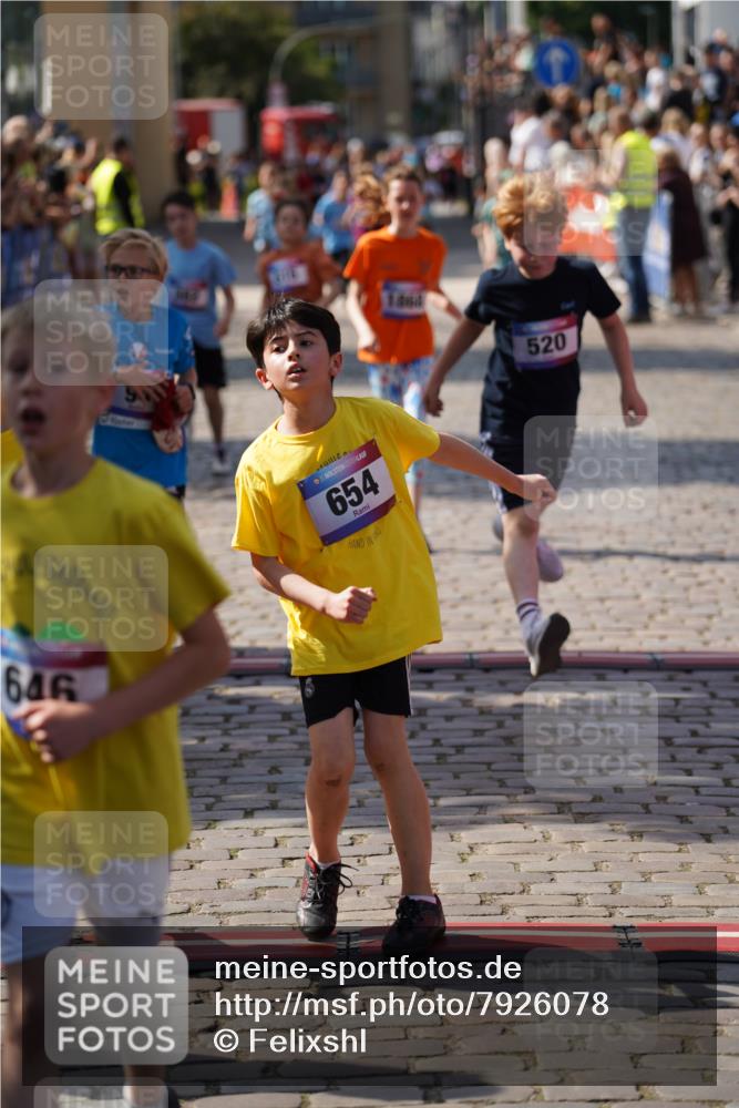 13.06.2025 - Holstenköstenlauf Felixshl http://msf.ph/oto/7926078 13.06.2025 16:36:18 Laufen 94, 135, 376, 382, 387, 388, 391, 515, 520, 631, 646, 654, 911, 1128, 1868 meine-sportfotos.de