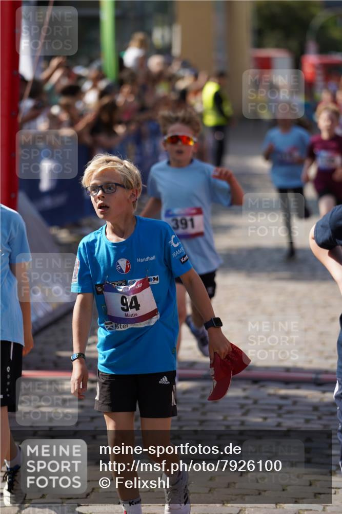 13.06.2025 - Holstenköstenlauf Felixshl http://msf.ph/oto/7926100 13.06.2025 16:36:22 Laufen 77, 94, 135, 376, 382, 387, 388, 391, 515, 520, 764, 918, 920, 1011, 1868 meine-sportfotos.de