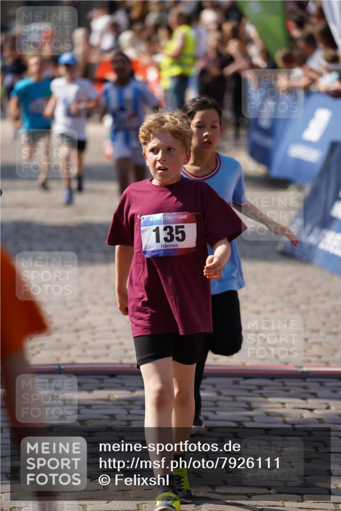 13.06.2025 - Holstenköstenlauf Felixshl http://msf.ph/oto/7926111 13.06.2025 16:36:26 Laufen 77, 135, 376, 387, 388, 391, 510, 529, 764, 765, 775, 918, 920, 1011, 1358 meine-sportfotos.de