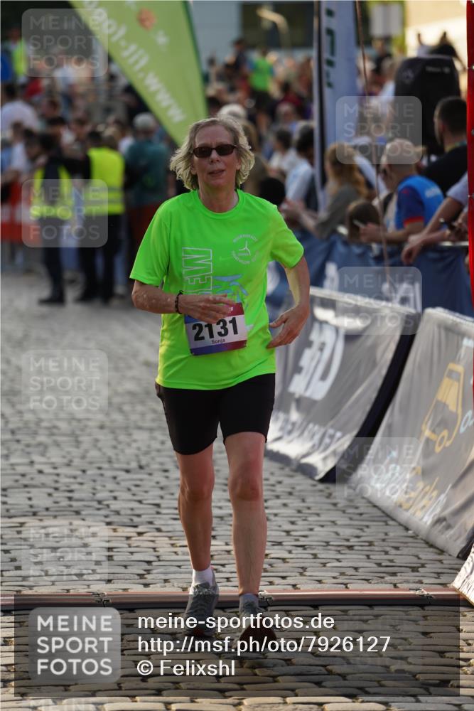 13.06.2025 - Holstenköstenlauf Felixshl http://msf.ph/oto/7926127 13.06.2025 20:13:29 Laufen 2117, 2131 meine-sportfotos.de