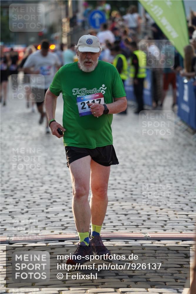 13.06.2025 - Holstenköstenlauf Felixshl http://msf.ph/oto/7926137 13.06.2025 20:13:33 Laufen 2117, 2935, 3699 meine-sportfotos.de