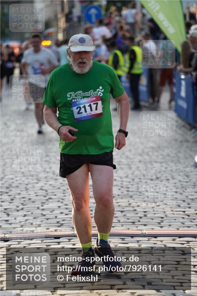 13.06.2025 - Holstenköstenlauf Felixshl http://msf.ph/oto/7926141 13.06.2025 20:13:34 Laufen 2117, 2935, 3699 meine-sportfotos.de