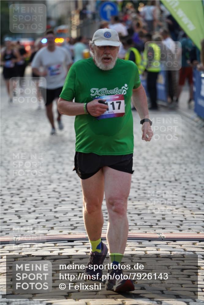 13.06.2025 - Holstenköstenlauf Felixshl http://msf.ph/oto/7926143 13.06.2025 20:13:34 Laufen 2117, 2935, 3699 meine-sportfotos.de