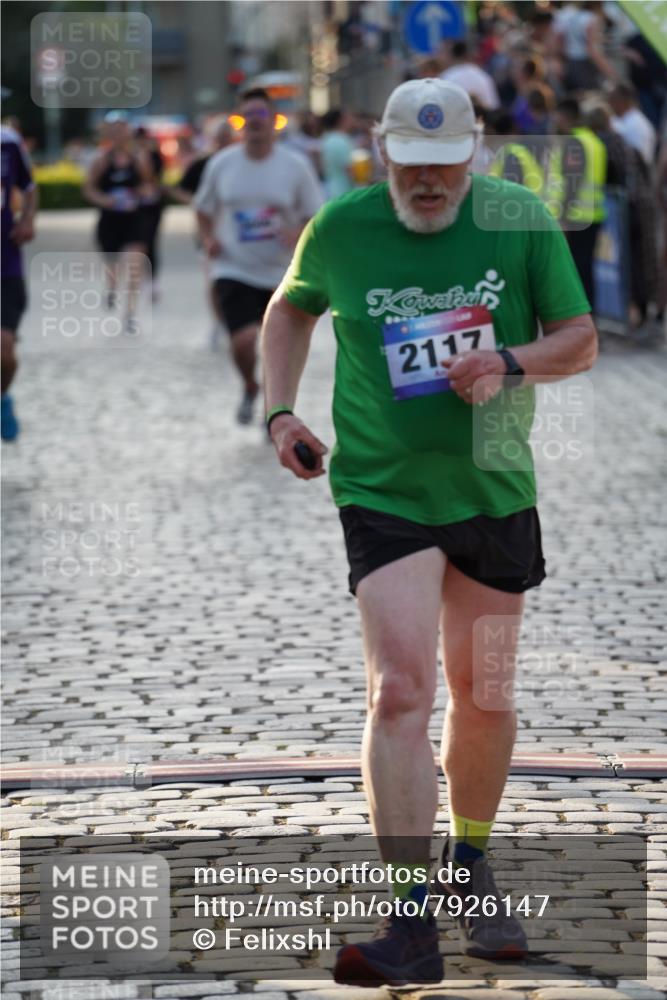 13.06.2025 - Holstenköstenlauf Felixshl http://msf.ph/oto/7926147 13.06.2025 20:13:34 Laufen 2117, 2935, 3699 meine-sportfotos.de