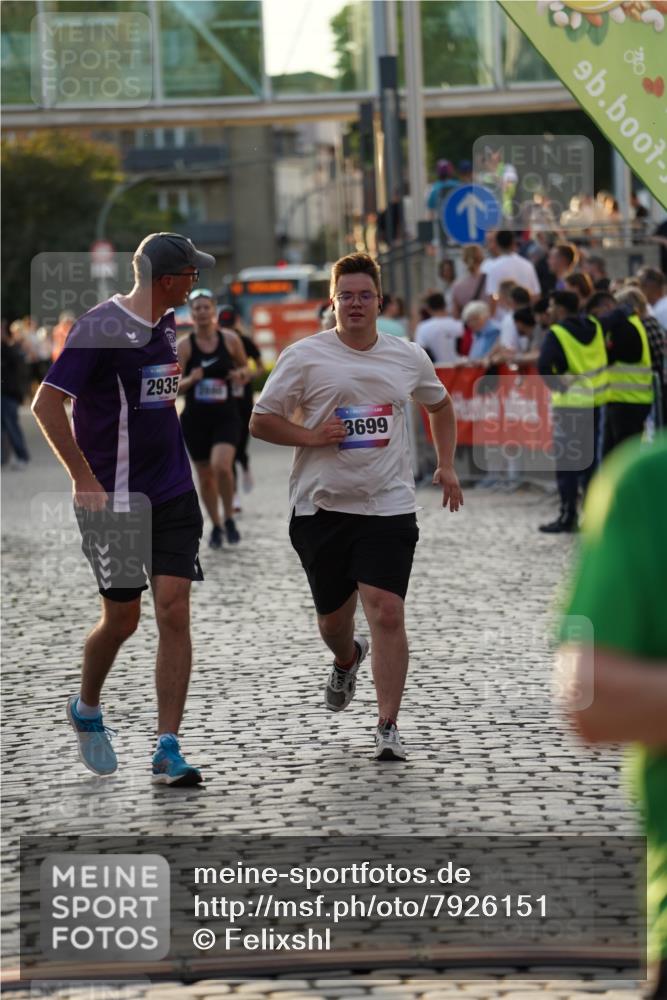 13.06.2025 - Holstenköstenlauf Felixshl http://msf.ph/oto/7926151 13.06.2025 20:13:37 Laufen 2880, 2935, 3250, 3699 meine-sportfotos.de