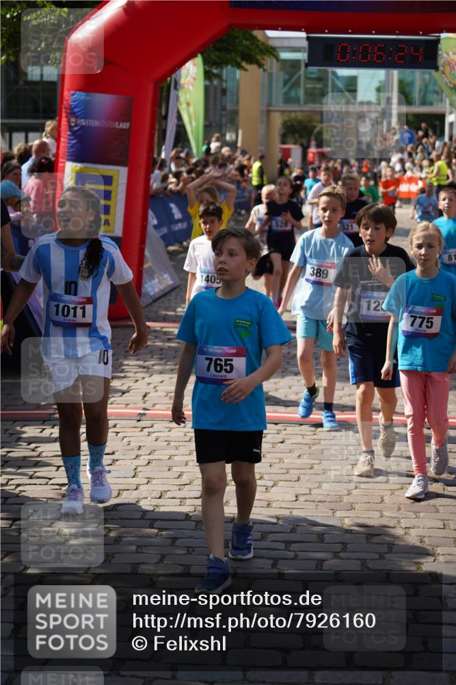 13.06.2025 - Holstenköstenlauf Felixshl http://msf.ph/oto/7926160 13.06.2025 16:36:38 Laufen 46, 367, 389, 499, 510, 521, 528, 635, 644, 761, 765, 772, 775, 903, 1008, 1017, 1092, 1132, 1236, 1269, 1405 meine-sportfotos.de