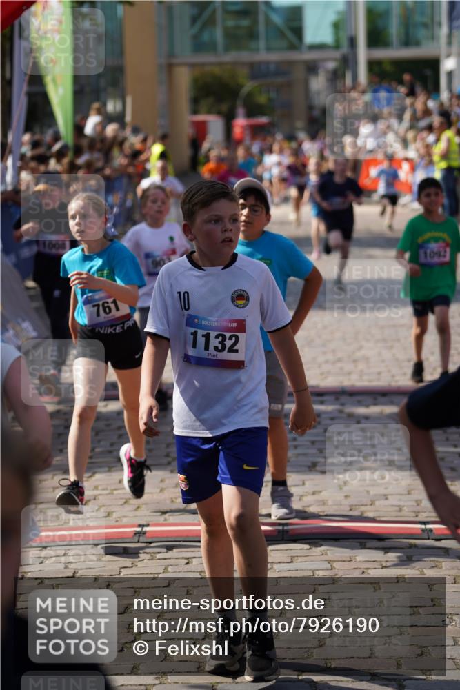 13.06.2025 - Holstenköstenlauf Felixshl http://msf.ph/oto/7926190 13.06.2025 16:36:45 Laufen 46, 154, 367, 501, 517, 523, 632, 761, 772, 777, 789, 899, 903, 1008, 1015, 1092, 1238, 1349, 1353 meine-sportfotos.de