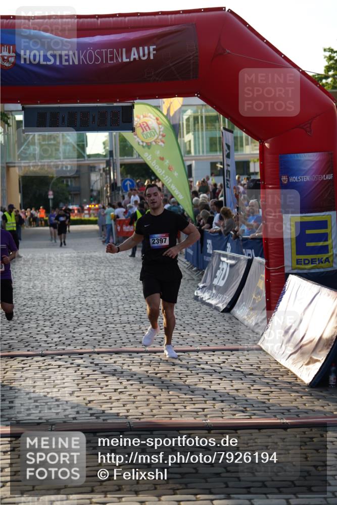13.06.2025 - Holstenköstenlauf Felixshl http://msf.ph/oto/7926194 13.06.2025 20:14:08 Laufen 2397, 2730 meine-sportfotos.de