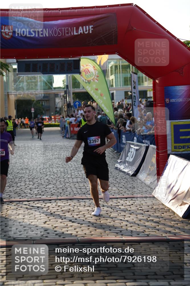 13.06.2025 - Holstenköstenlauf Felixshl http://msf.ph/oto/7926198 13.06.2025 20:14:08 Laufen 2397, 2730 meine-sportfotos.de