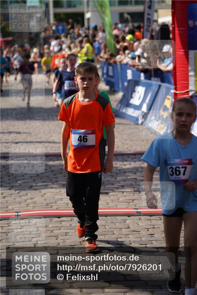 13.06.2025 - Holstenköstenlauf Felixshl http://msf.ph/oto/7926201 13.06.2025 16:36:47 Laufen 21, 58, 154, 381, 501, 517, 522, 523, 632, 761, 777, 789, 899, 903, 1008, 1015, 1092, 1238, 1349, 1353 meine-sportfotos.de
