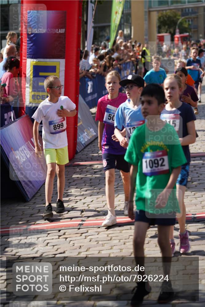 13.06.2025 - Holstenköstenlauf Felixshl http://msf.ph/oto/7926224 13.06.2025 16:36:51 Laufen 21, 25, 58, 61, 154, 381, 501, 517, 522, 523, 632, 777, 789, 793, 899, 1015, 1026, 1131, 1238, 1349, 1353 meine-sportfotos.de