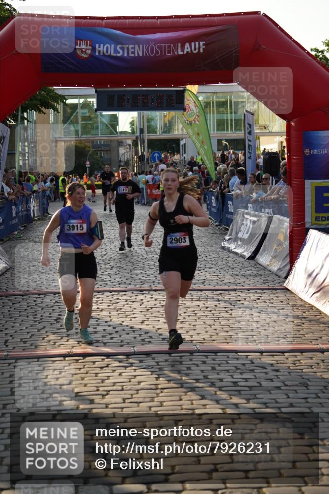 13.06.2025 - Holstenköstenlauf Felixshl http://msf.ph/oto/7926231 13.06.2025 20:14:20 Laufen 2319, 2903, 3915, 3935 meine-sportfotos.de