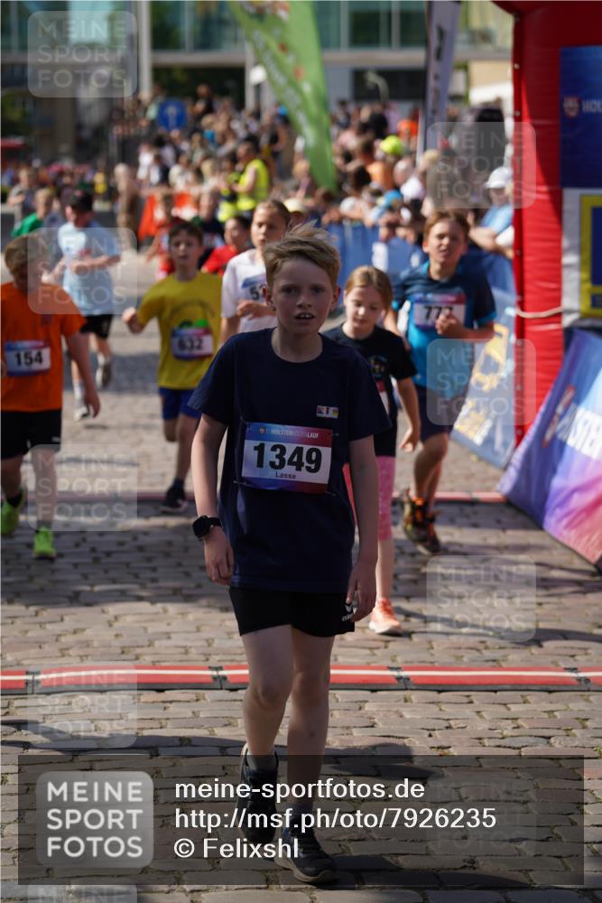 13.06.2025 - Holstenköstenlauf Felixshl http://msf.ph/oto/7926235 13.06.2025 16:36:53 Laufen 21, 25, 58, 61, 154, 381, 517, 522, 523, 632, 777, 789, 793, 899, 1015, 1026, 1131, 1238, 1273, 1353 meine-sportfotos.de